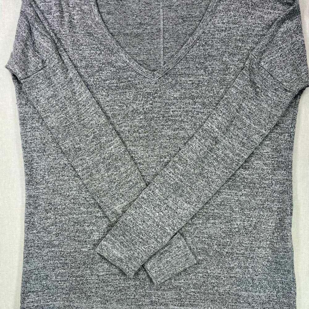 Rag & Bone Heather Gray Long Sleeve V-Neck Top, Size XS